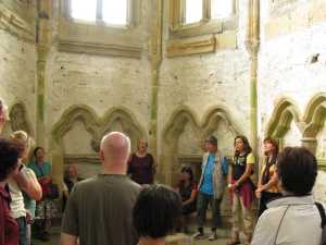 Zpívání v hradní kapli hradu Bezdězu